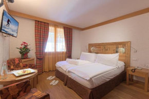 Отель Style Hotel Grifone  Мадонна Ди Кампильо